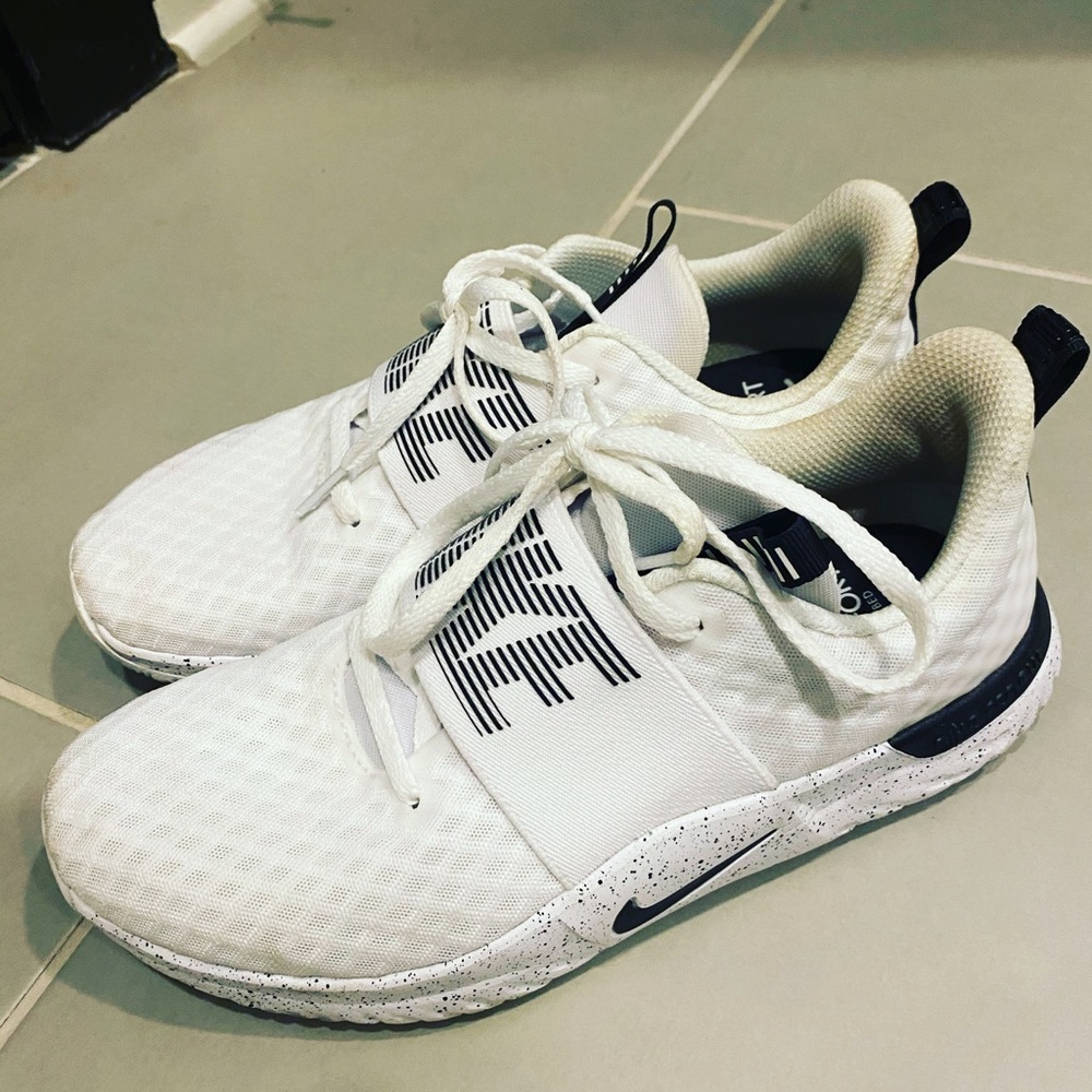 NIKE WOMENS IN SEASON TR 9 TRAINING SHOE